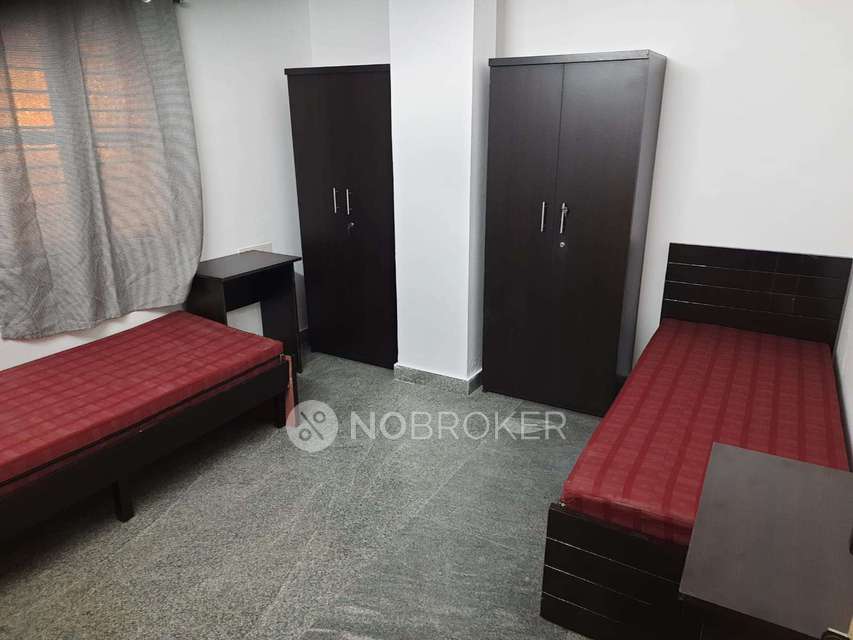 PG for Boys in Cl Layout Rd