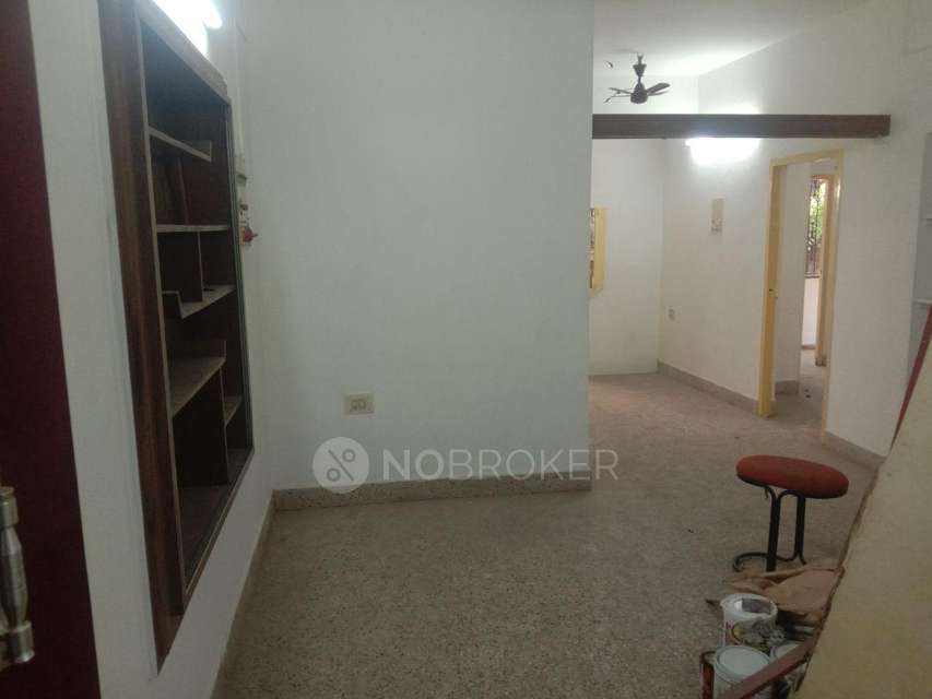 2 BHK Flat In Sarojini Apartments, T Nagar For Sale  In Sarojini Street