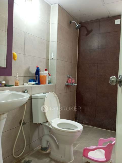 2 BHK Flat In Prestige Tranquility For Sale  In Bommenahalli Village