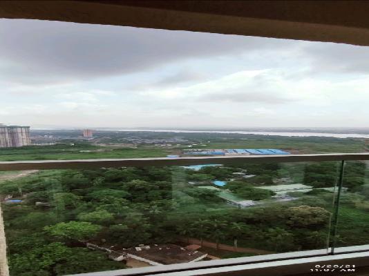 2 BHK Flat In Dosti West County For Sale  In  Thane West