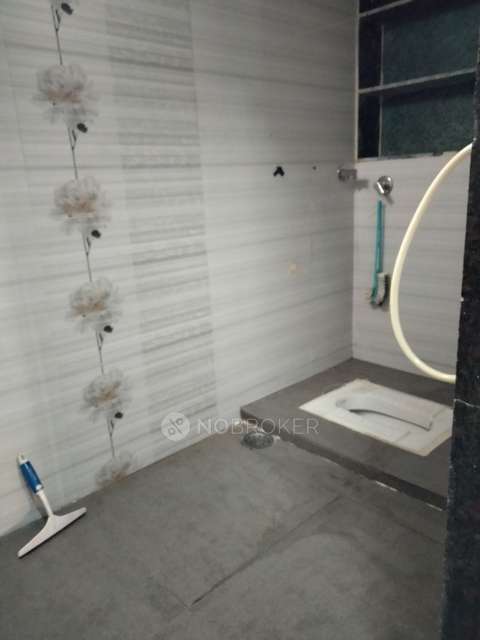 2 BHK Flat In Shree Ganesh Nagar Chs For Sale  In Parel