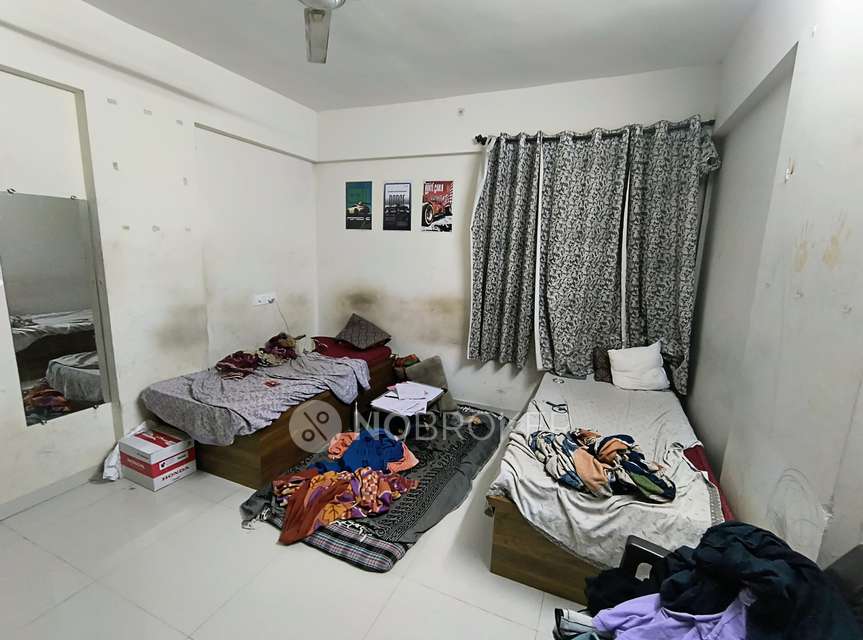 Shared Room for Male In 2 BHK  In Amarnath Paramount Smart City, In Lohegaon