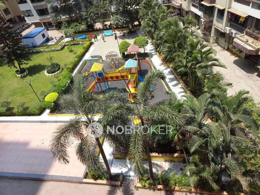 2 BHK Flat In Sanskruti Niketan for Rent  In Kandivali East
