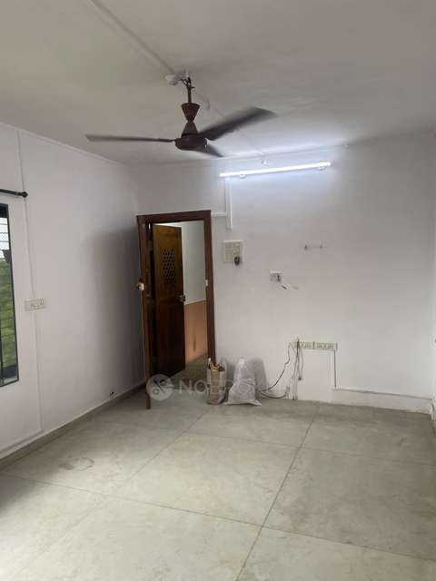 2 BHK Flat In Munjal Nagar For Sale  In Chembur