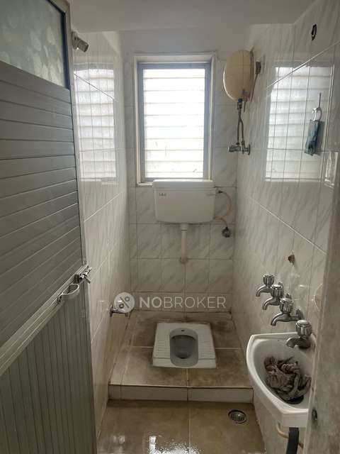 2 BHK Flat In Munjal Nagar For Sale  In Chembur