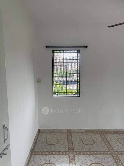 2 BHK Flat In Munjal Nagar For Sale  In Chembur