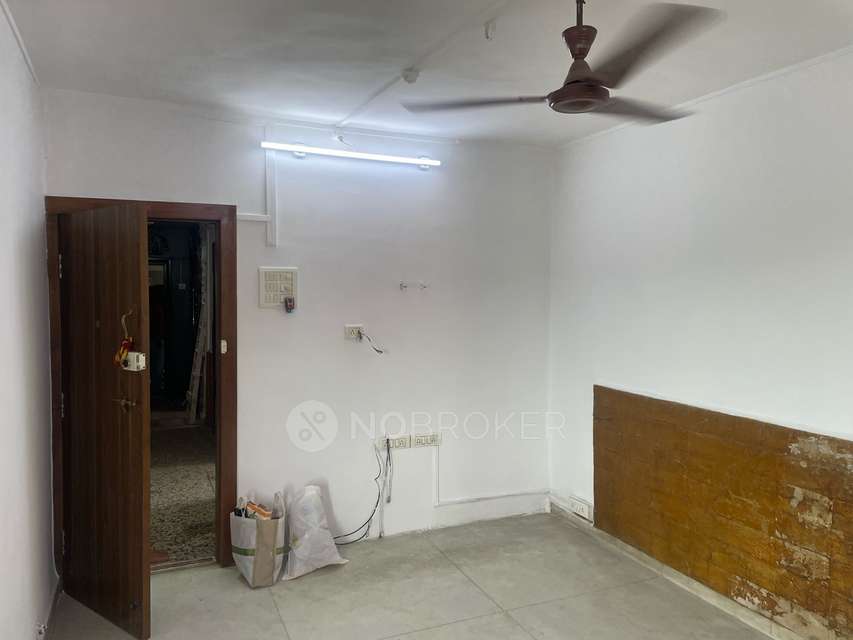 2 BHK Flat In Munjal Nagar For Sale  In Chembur
