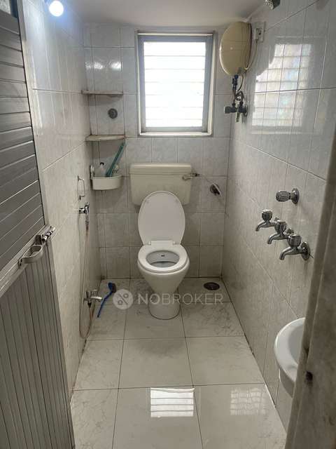 2 BHK Flat In Munjal Nagar For Sale  In Chembur