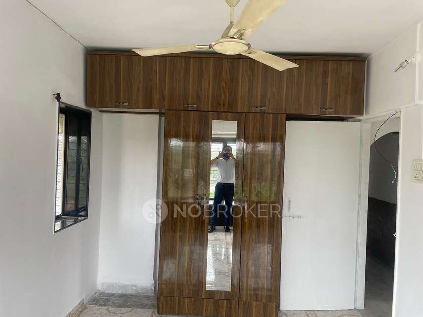 2 BHK Flat In Munjal Nagar For Sale  In Chembur