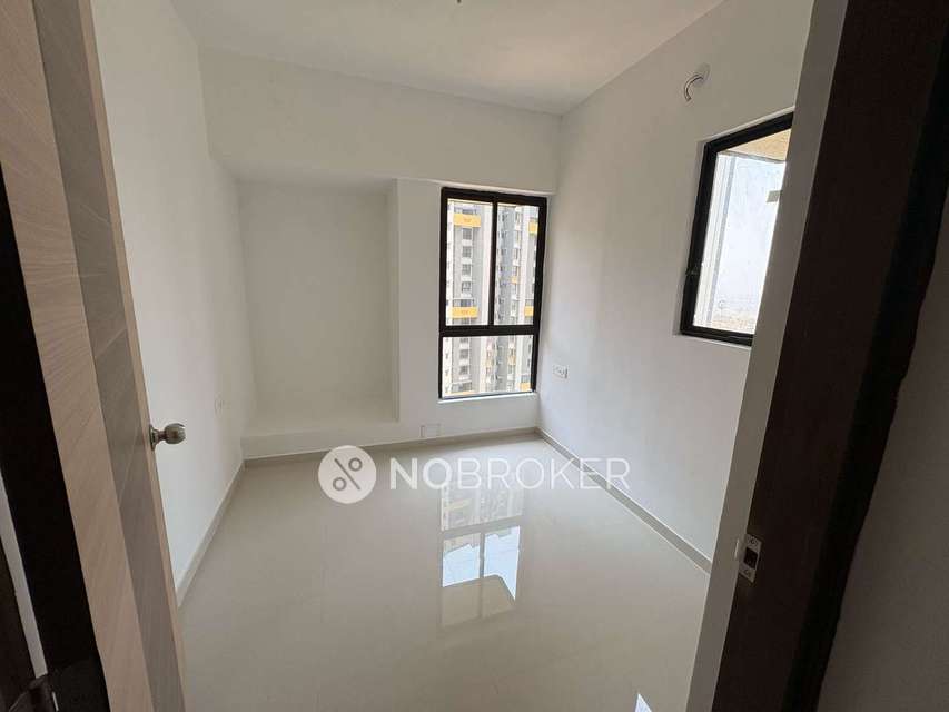 2 BHK Flat In Wadhwa Wise City, Shedung For Sale  In Shedung