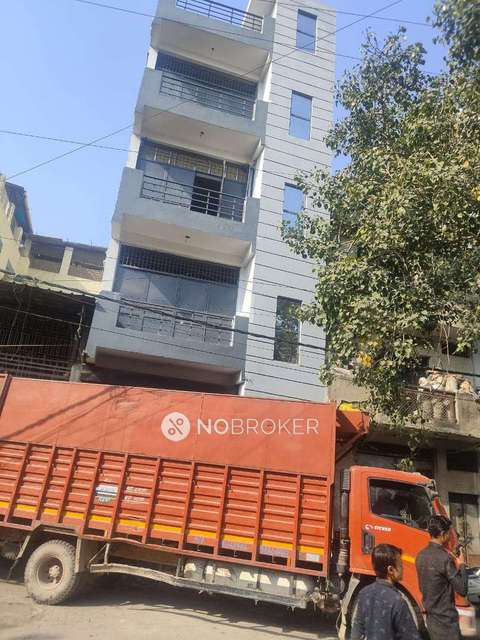 Office Space in Mayapuri, Delhi for sale 