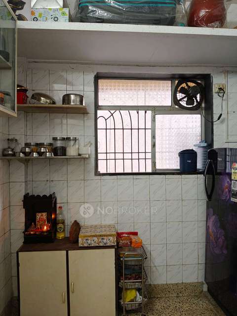 1 RK Flat In Sheetal Niwas For Sale  In  Thane West