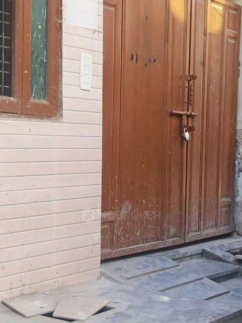 1 RK Flat for Rent  In Ashok Vihar Phase Ii