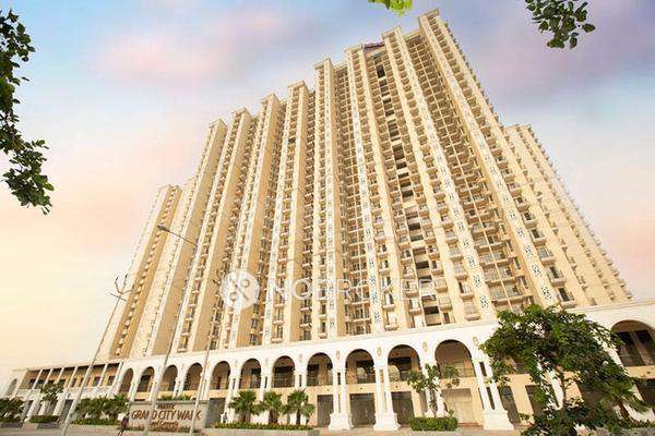 2 BHK Flat In Prateek Grand Carnesia For Sale  In Siddharth Vihar