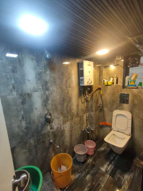 2 BHK Flat In Prajakta Chs Borivali, Borivali West For Sale  In Borivali West