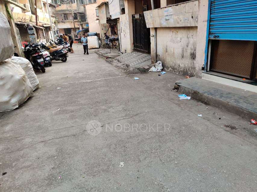 Shop in 24c School, Sidhi Vinayak Nagar, Ulhasnagar, Maharashtra, India, Mumbai for sale 