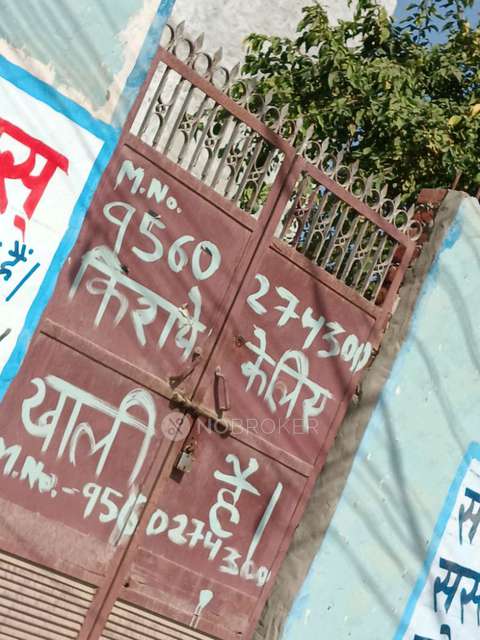 Godown/Warehouse in Chipiyana Buzurg, Ghaziabad for Rent 