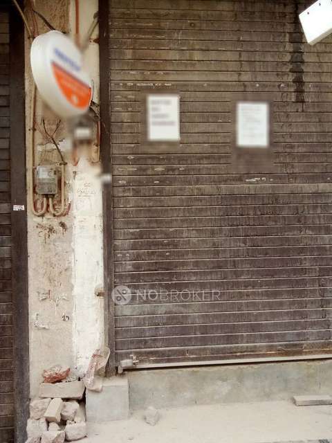 Shop in Uttam Nagar, Delhi for sale 