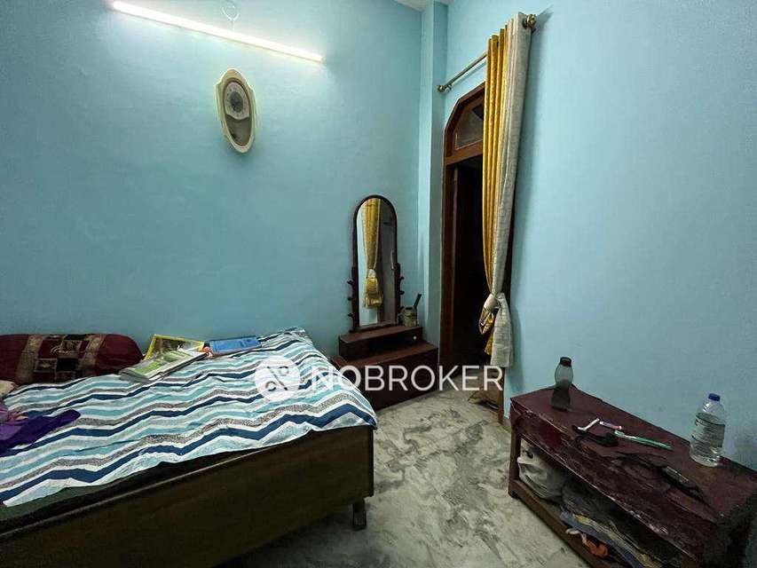 1 BHK Flat In Builder Flat for Rent  In  Lado Sarai