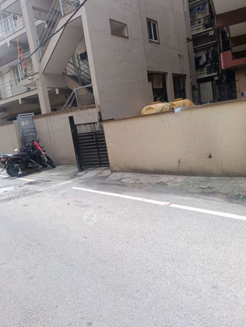 1 BHK Flat In Standalone Building  for Rent  In Audugodi