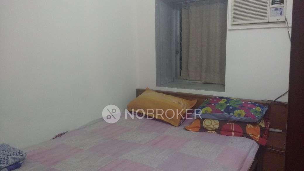 1 BHK Flat In Self Help Co-operative Housing Society For Sale  In Vile Parle West