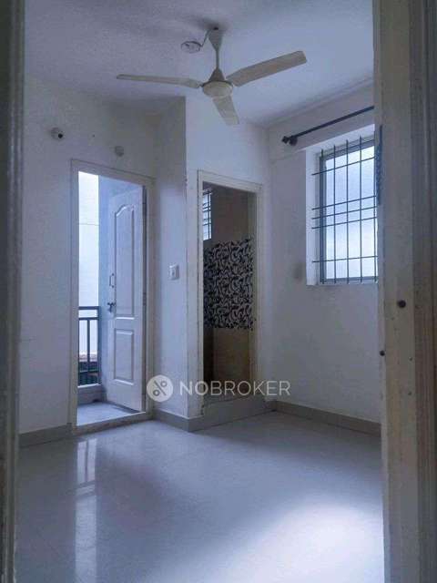 2 BHK Flat In R K Apartment  For Sale  In Nagavara  &#40;no Kitchen And Only For Male Bachelors &#41;