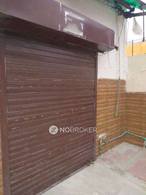 Shop in Bijwasan, Delhi for Rent 