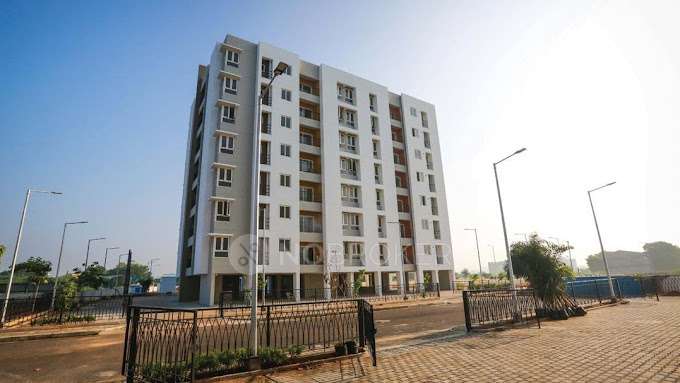 3 BHK Flat In Navin Hill View  For Sale  In Navins Hillview Avenue