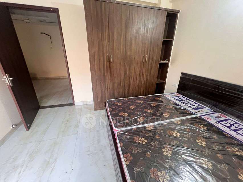 2 BHK Flat In Mishita Residency for Rent  In Sector 7