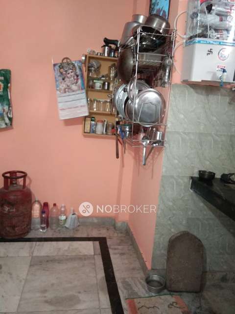 2 BHK Flat For Sale  In West Vinod Nagar, New Delhi