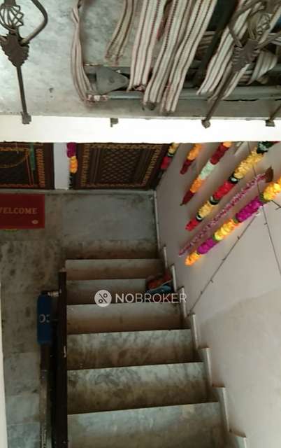2 BHK Flat For Sale  In West Vinod Nagar, New Delhi