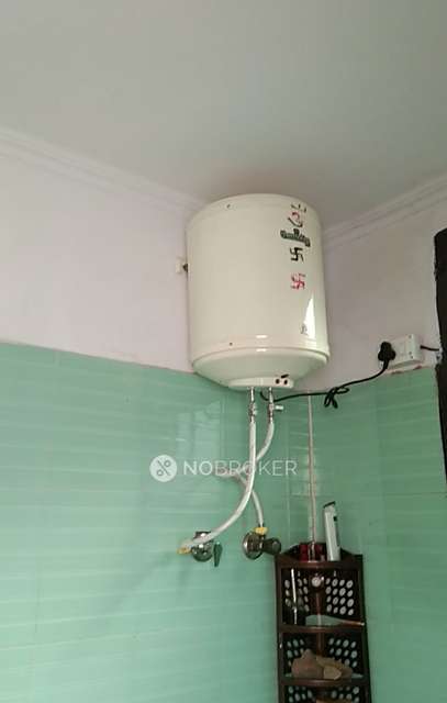 2 BHK Flat For Sale  In West Vinod Nagar, New Delhi