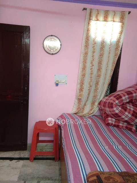 2 BHK Flat For Sale  In West Vinod Nagar, New Delhi