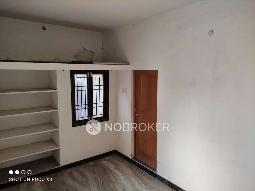 2 BHK Flat In   Elumali Naickar for Rent  In Avadi