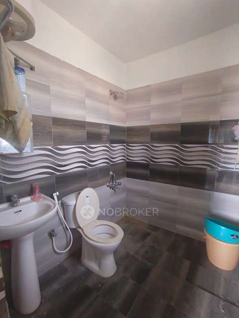 3 BHK Flat In Pearlite Lakeside Apartment, For Sale  In Parappana Agrahara