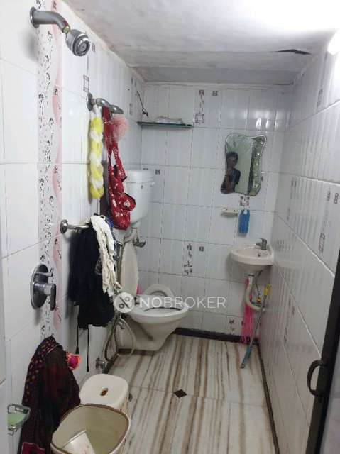 2 BHK Flat In Giri Vihar Darshan  For Sale  In Byculla