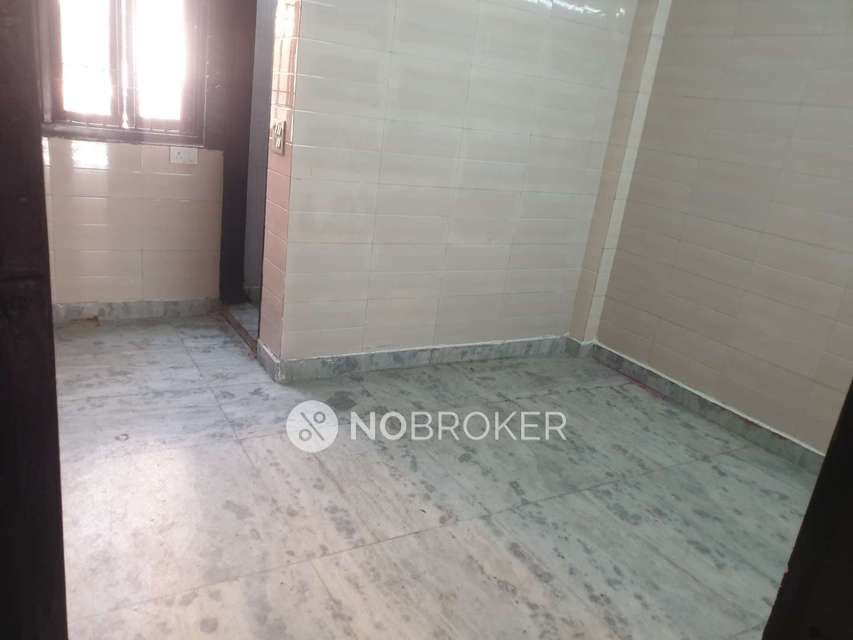 Independent House Rohini Rent WITHOUT BROKERAGE Semifurnished 2 BHK