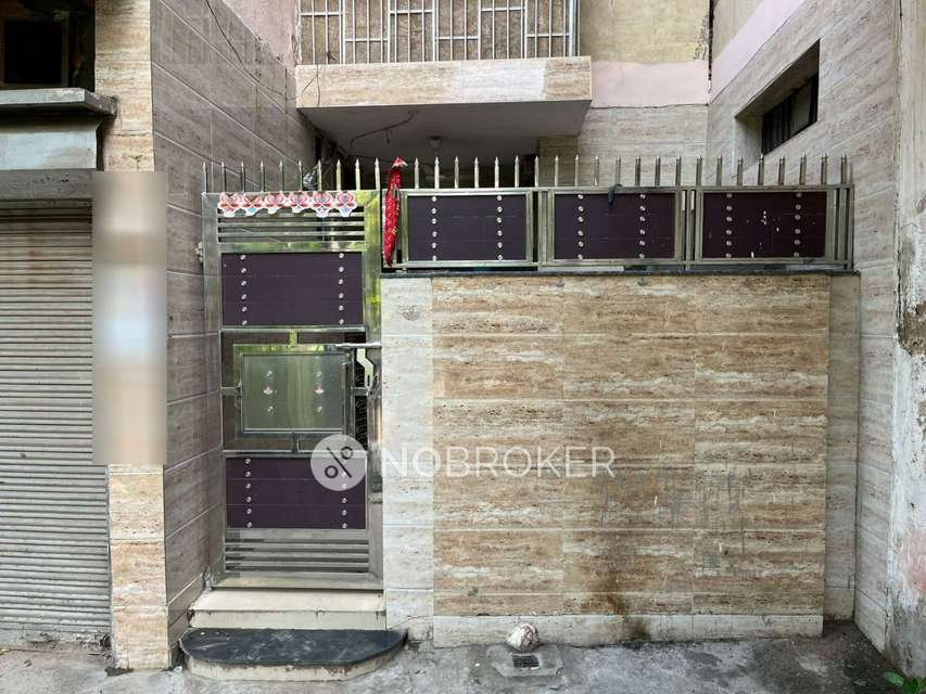 2 BHK Flat In Qu Block Uttari Pitam Pura  for Rent  In Qu Block, Uttari Pitampura, Pitam Pura