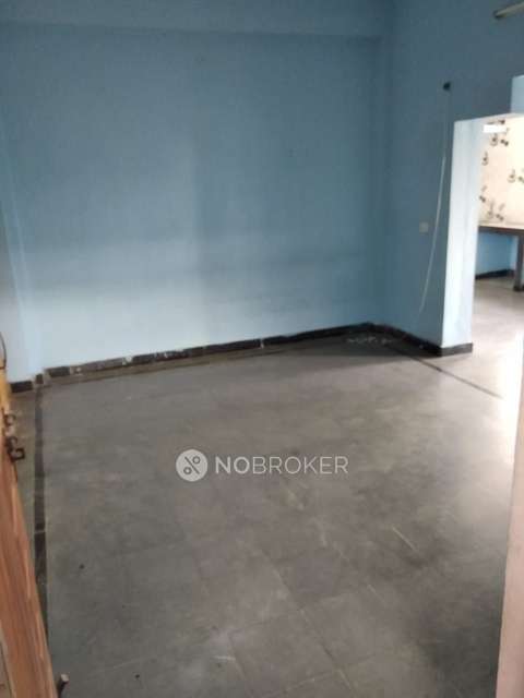 4+ BHK Flat In Standalone Building  For Sale  In Toli Chowki