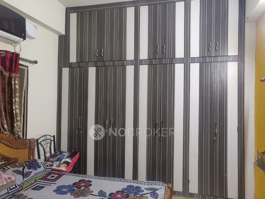 4 BHK Flat In Priya Towers For Sale  In Peerzadiguda