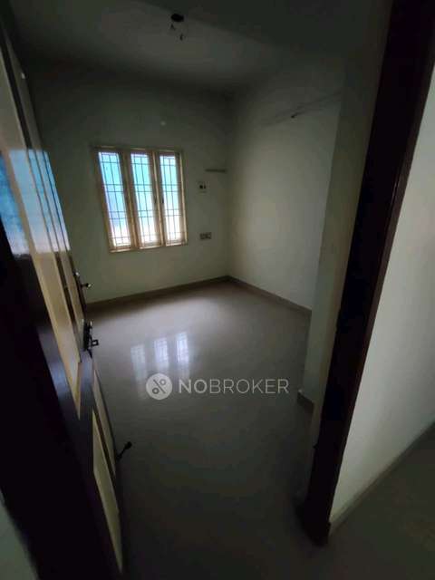 2 BHK Flat In Shatha Lakshmi For Sale  In Kolathur