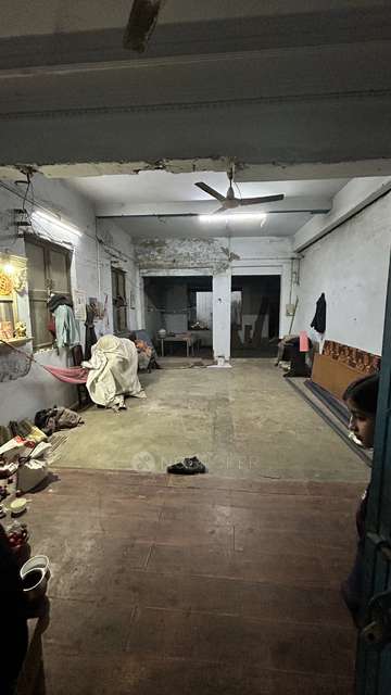 Godown/Warehouse in Karol Bagh, Delhi for sale 