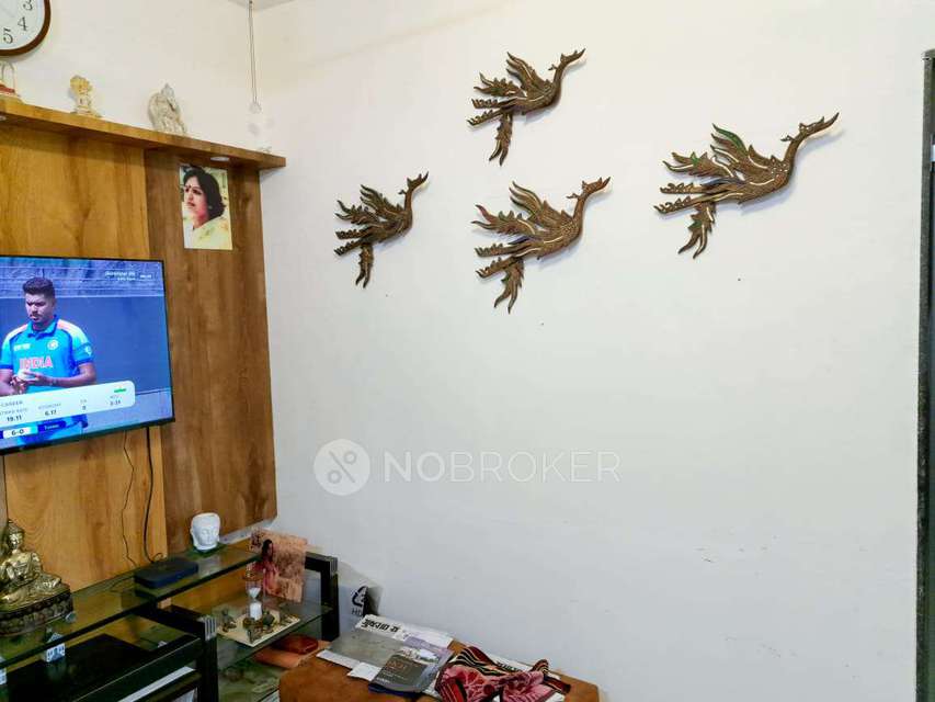 1 BHK Flat In Raviraj Royal For Sale  In Kandivali West