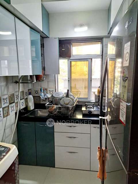 1 BHK Flat In Raviraj Royal For Sale  In Kandivali West