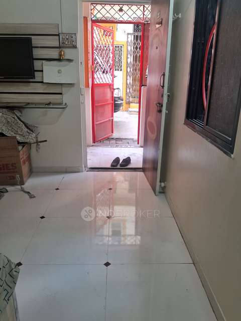 1 BHK Flat In Sai Balaji Niwas  For Sale  In Ghorpadi