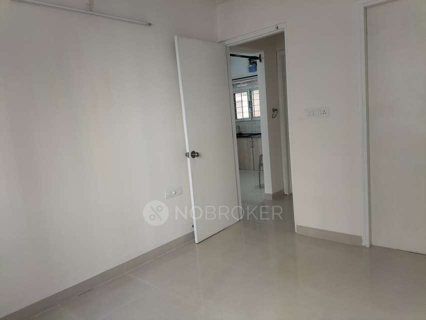 2 BHK Flat In Amanora Trendy Homes For Sale  In Hadapsar