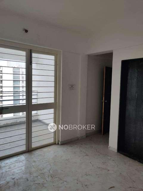 3 BHK Flat In Silver Skies For Sale  In Pimpri-chinchwad