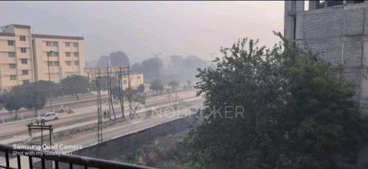 2 BHK Flat In Vicory One Amara For Sale  In Sector 16b Road