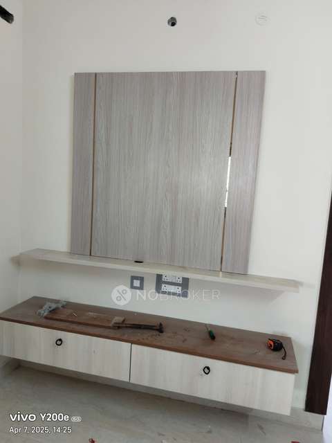 2 BHK House for Rent  In Royale Lane (no Car Parking)