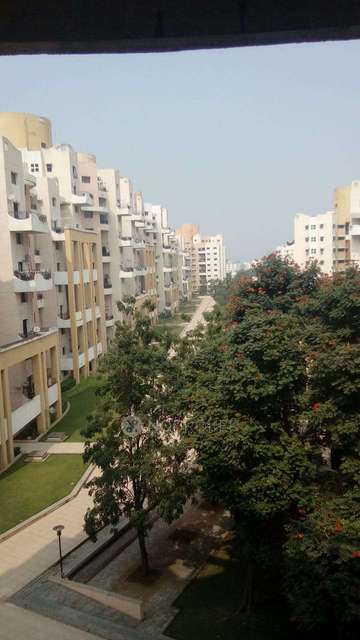 2 BHK Flat In Magarpatta for Rent  In Hadapsar